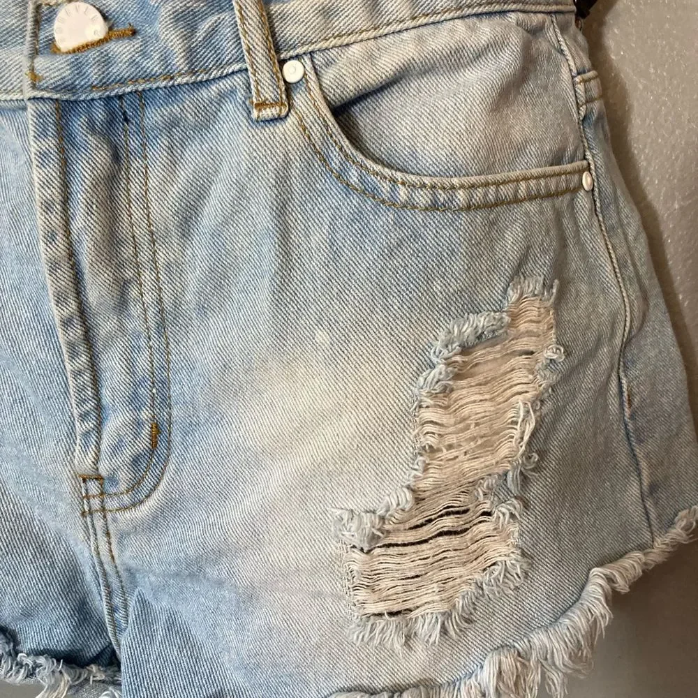 Forever 21 Distressed Light Blue Jean Shorts - Picture 4 of 5